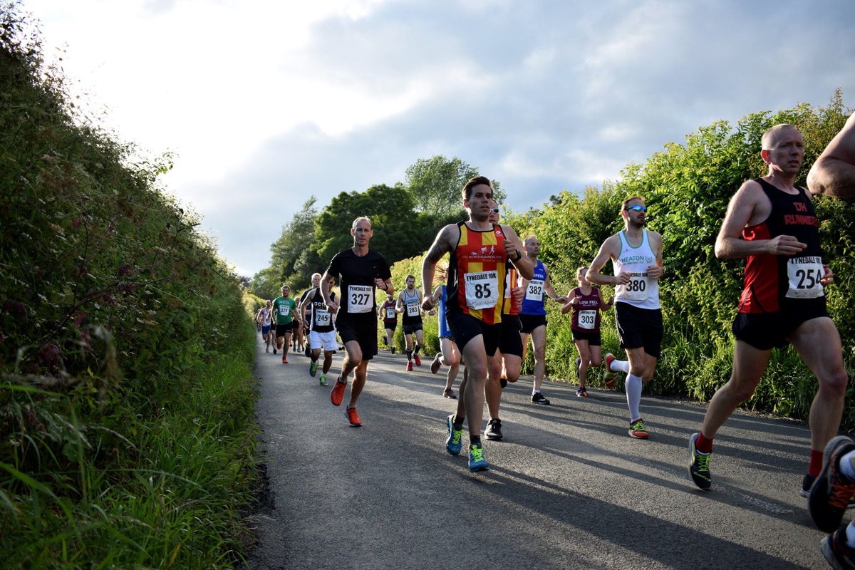 The quick start of the Tynedale 10k